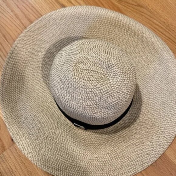 Cream Wide-Brim Sun Hat with Black Band 100% paper - Picture 1 of 2